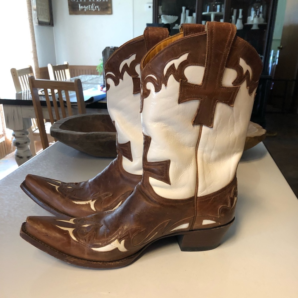 Women’s Old Gringo boots, size 10